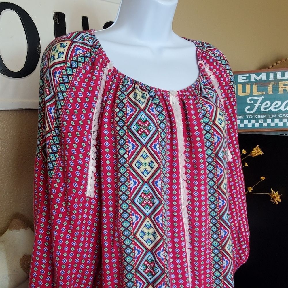 Intro Tunic with Fringe Accents Size M - Picture 3 of 4